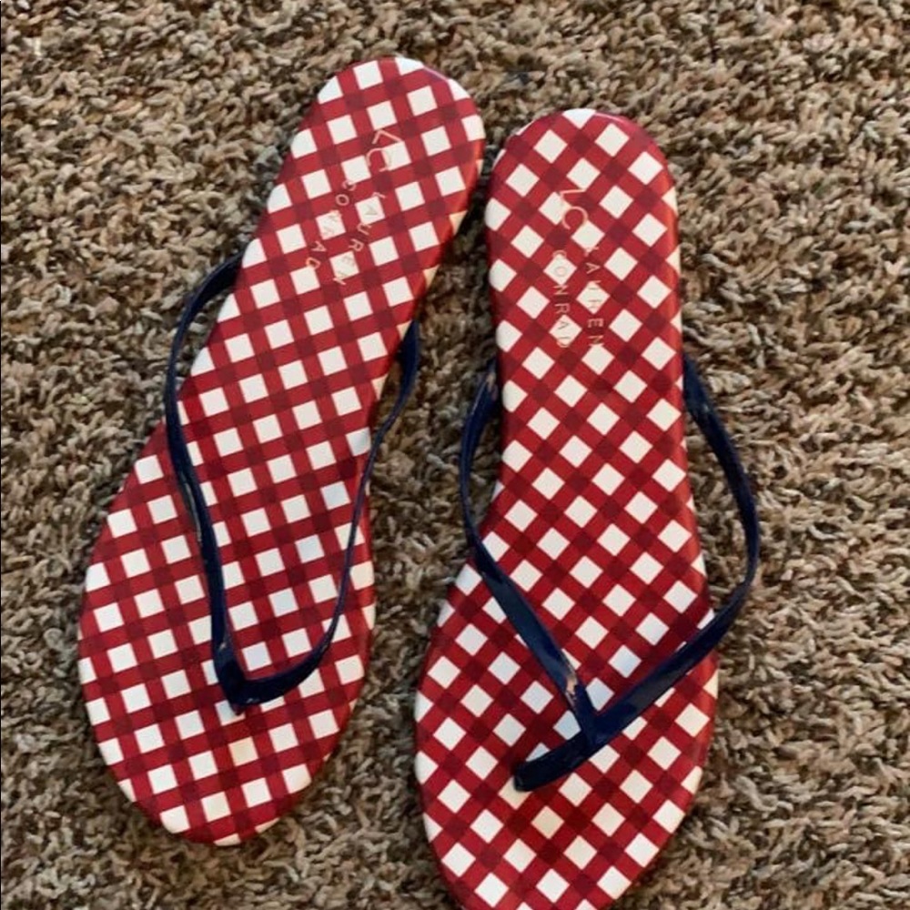- - Lauren Conrad• Red & White Flip Flops